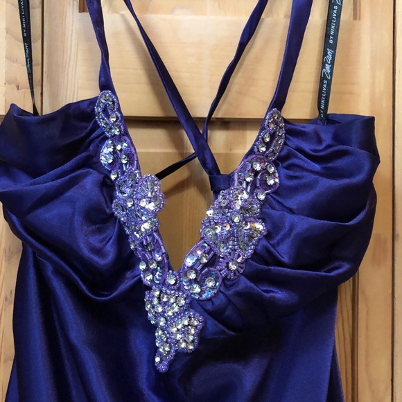 Ladies Formal Dress - Picture 3 of 6